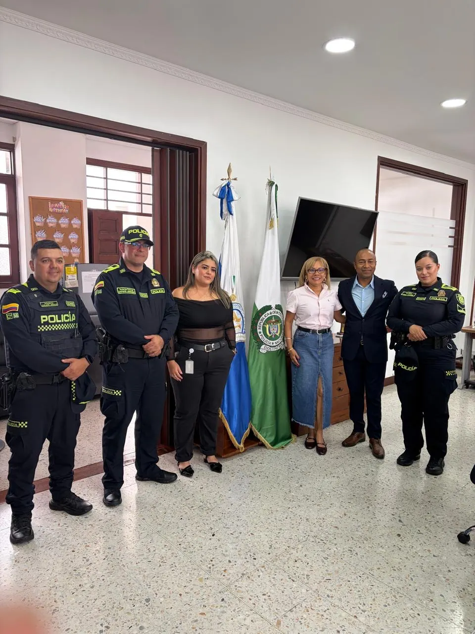 Encuentro institucional del equipo con representantes de la Policía Nacional